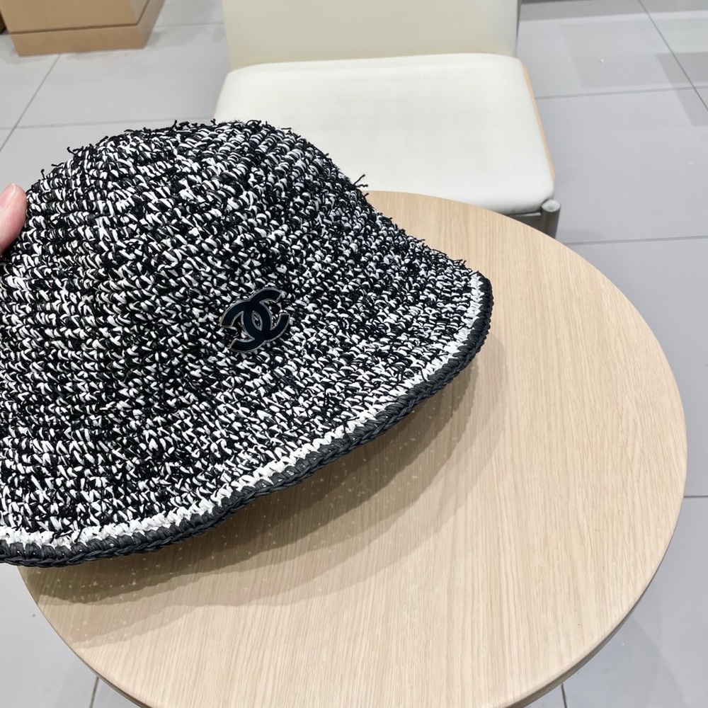 CHANEL Black and White Textured Bucket Hat - Picture 7 of 8